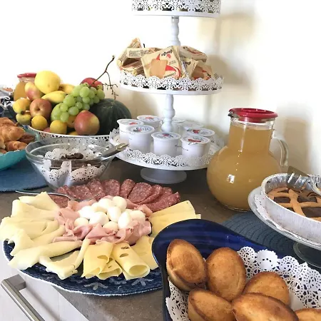 Oda ve Kahvaltı Stella Salento Karin 4*